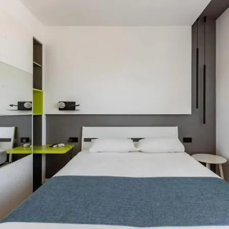 Apartment Carulli Design Bari